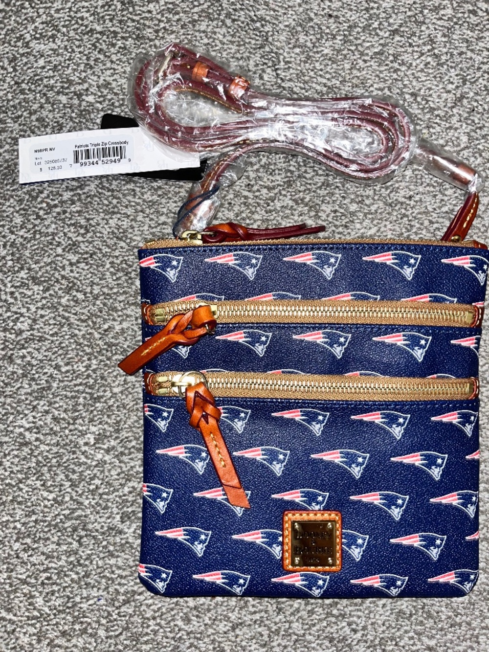 Dooney & Bourke NFL New England Patriots crossbody purse NEW WITH TAGS
